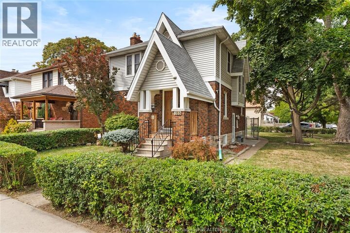 Property Photo:  192 Shepherd Street East  ON N9X 2K3 