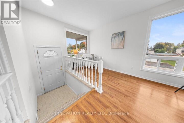 Property Photo:  93 Park Avenue  ON K7C 2H4 