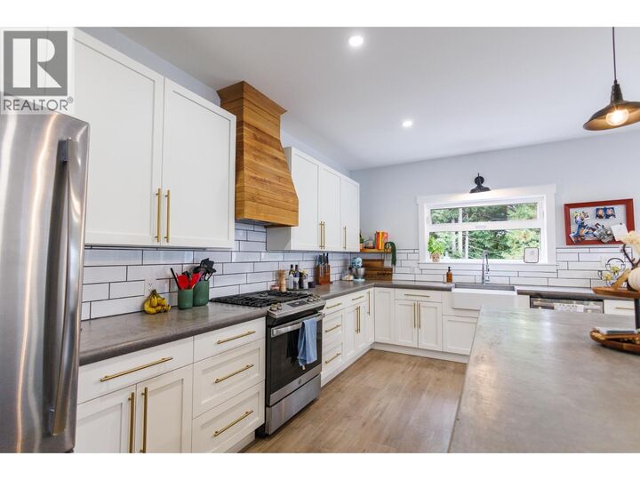 Property Photo:  4005 Benner Street B  BC V8G 3B1 