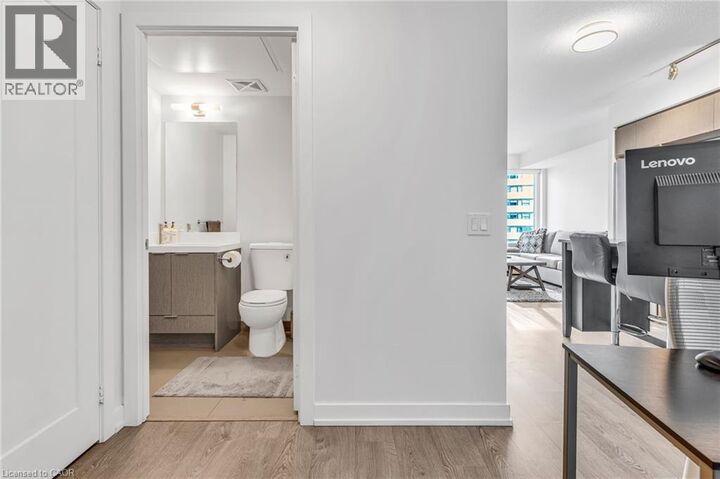 Property Photo:  10 York Street 2713  ON M5J 0E1 