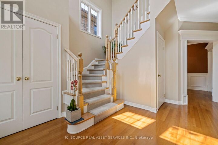 Property Photo:  2317 Parkglen Avenue  ON L6M 4R3 