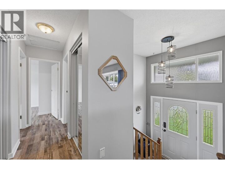 Property Photo:  851 Sumac Place  BC V2B 6R4 