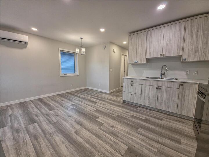 Property Photo:  235 Glen Avenue  MB R7C 1B7 