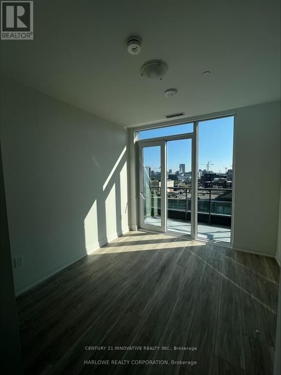Property Photo:  60 Princess Street 1018 SE  ON M5A 2C7 