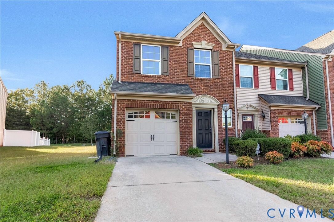 Property Photo: 8926 Ringview Drive VA 23116