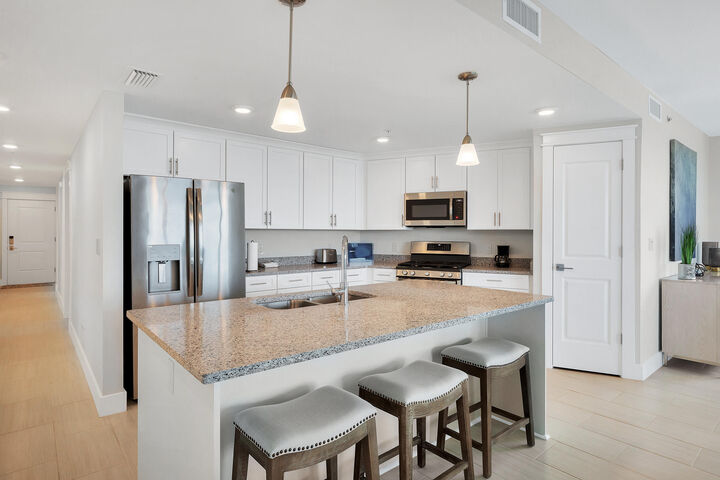Property Photo: 858 Scallop Court Unit 301 FL 32548