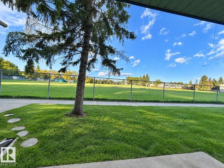 Property Photo:  44 Alpine Place 102  AB T8N 3Y2 