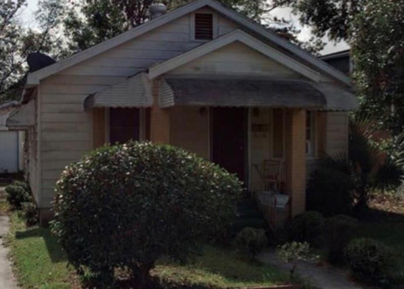 Property Photo: 605 E 35th Street GA 31401