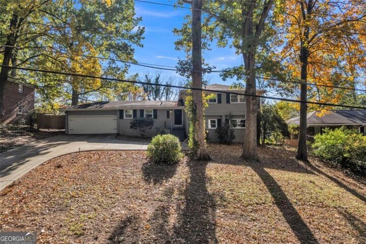 Property Photo: 2363 Oakridge Court GA 30032