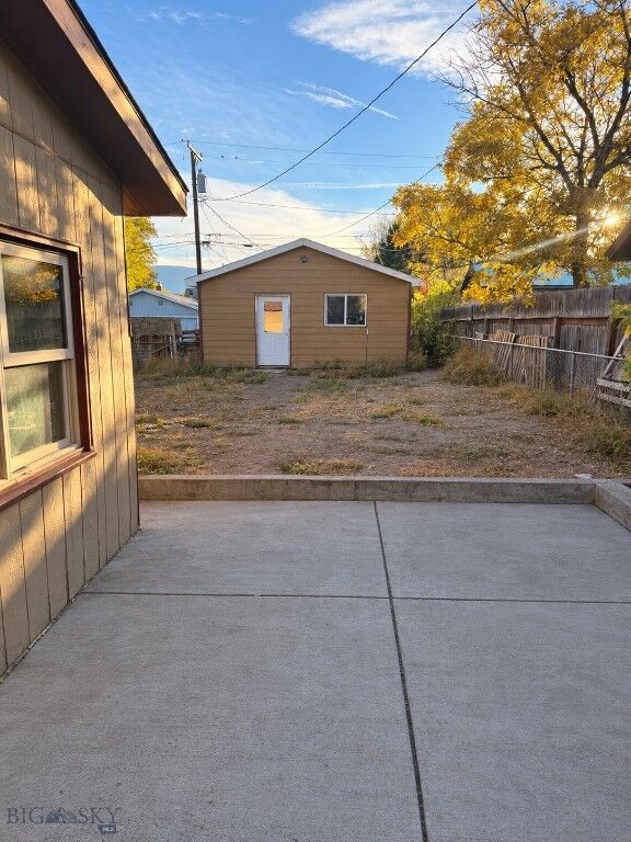 Property Photo: 206 S G Street MT 59047