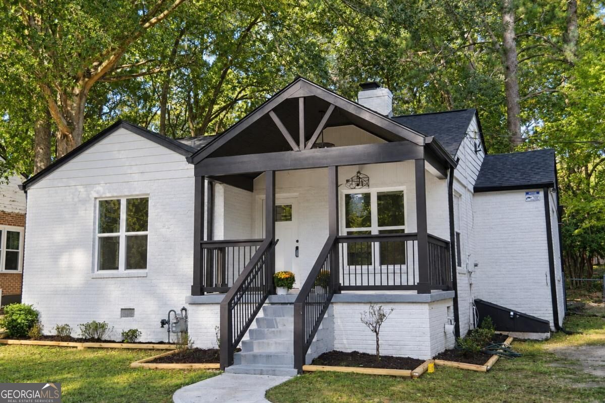 Property Photo:  2499 Sylvan Road  GA 30344 