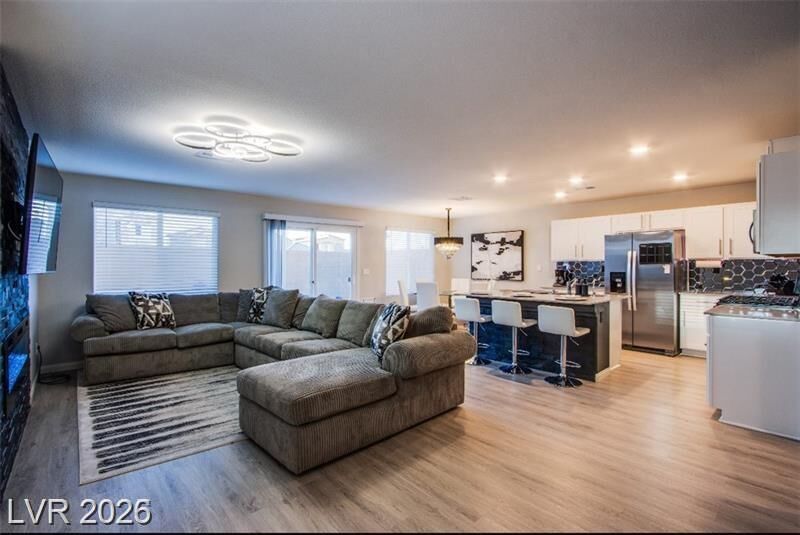 Property Photo:  
