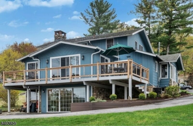 Property Photo:  66 Maple Pkwy  NJ 07871 