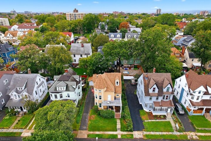 Property Photo: 59 Stockton Pl NJ 07017