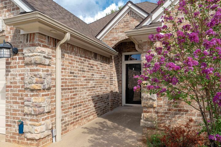 Property Photo:  1613 Valley Brook  TX 75605 