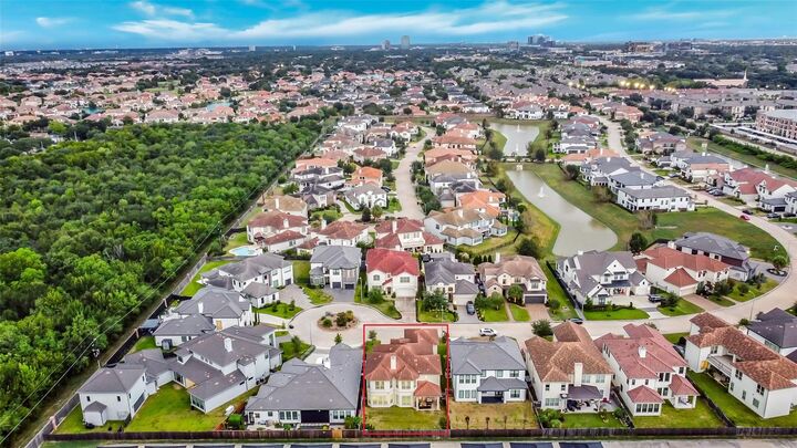 Property Photo: 2431 Camden Creek Lane TX 77077