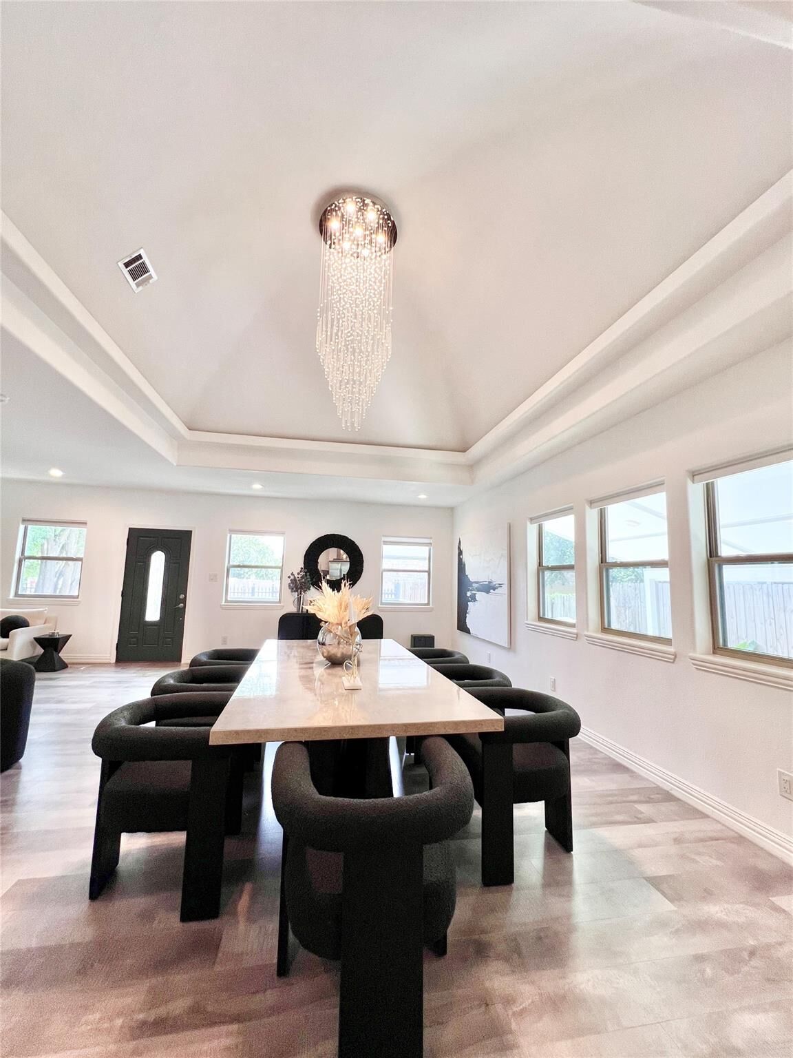 Property Photo:  407 Vincent Street  TX 77009 