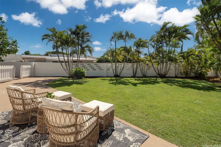 Property Photo:  4574 Ahuli Place  HI 96816 