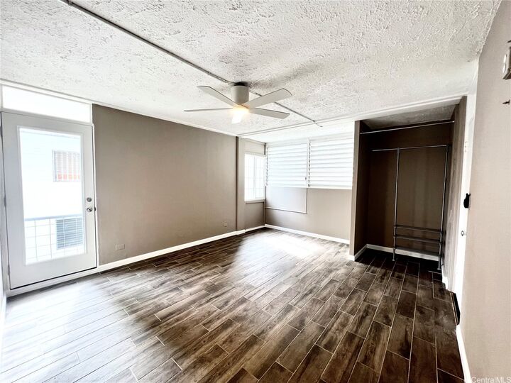 Property Photo:  417 Namahana Street 17  HI 96815 