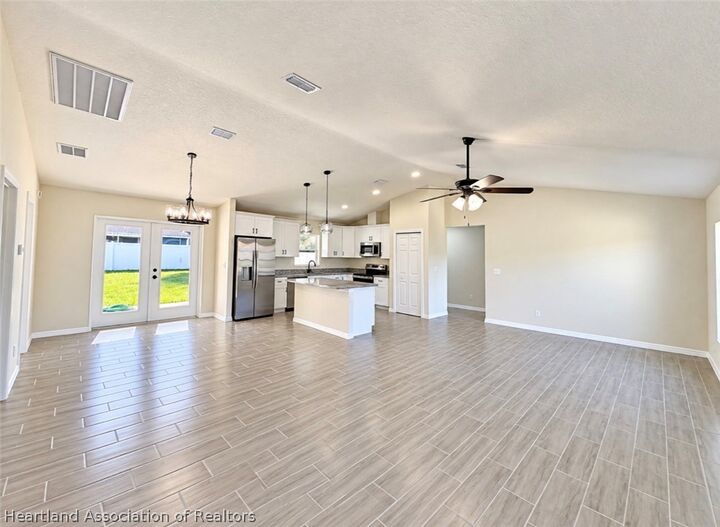 Property Photo:  4740 Whiting Drive  FL 33870 