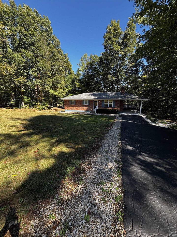 Property Photo:  518 S Gobbler Knob Road  IN 47165 