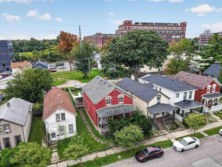 Property Photo:  525 Lavina Street  IN 46802 