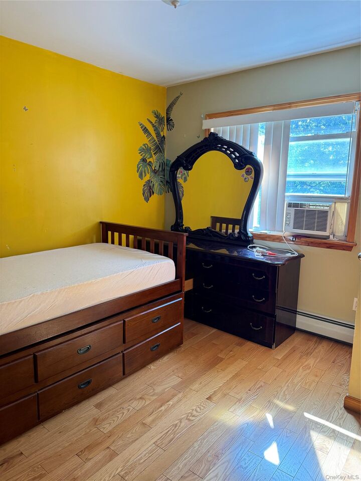 Property Photo: 13425 59th Avenue 3 Fl NY 11355