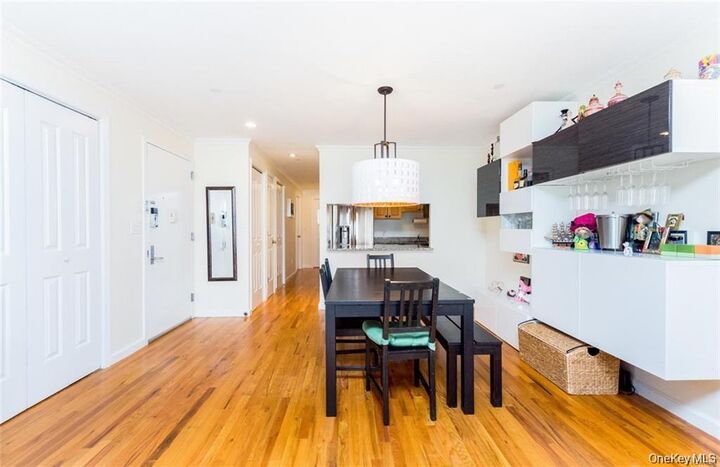 Property Photo:  3800 Blackstone Avenue 2S  NY 10463 