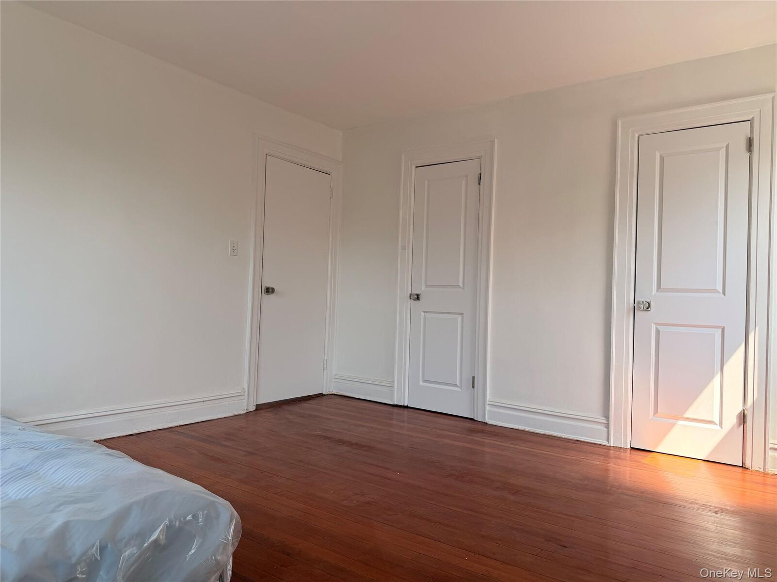 Property Photo:  218-35 Appt A 104th Avenue  NY 11429 