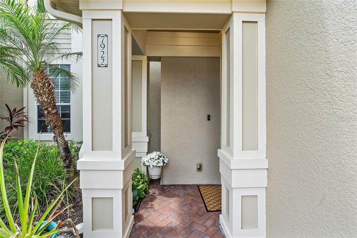 Property Photo:  7922 Tybee Court  FL 34201 