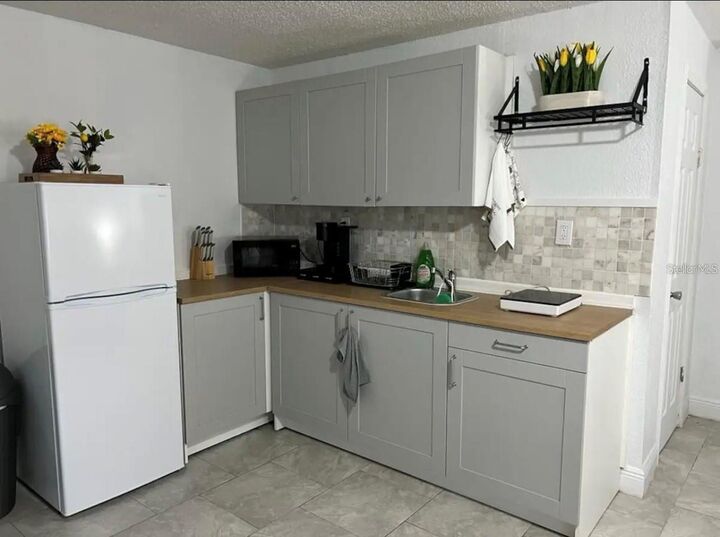 Property Photo:  5324 Lime Avenue  FL 33584 
