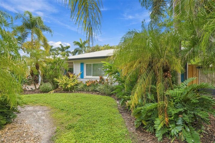 Property Photo: 2174 Bougainvillea Street FL 34239