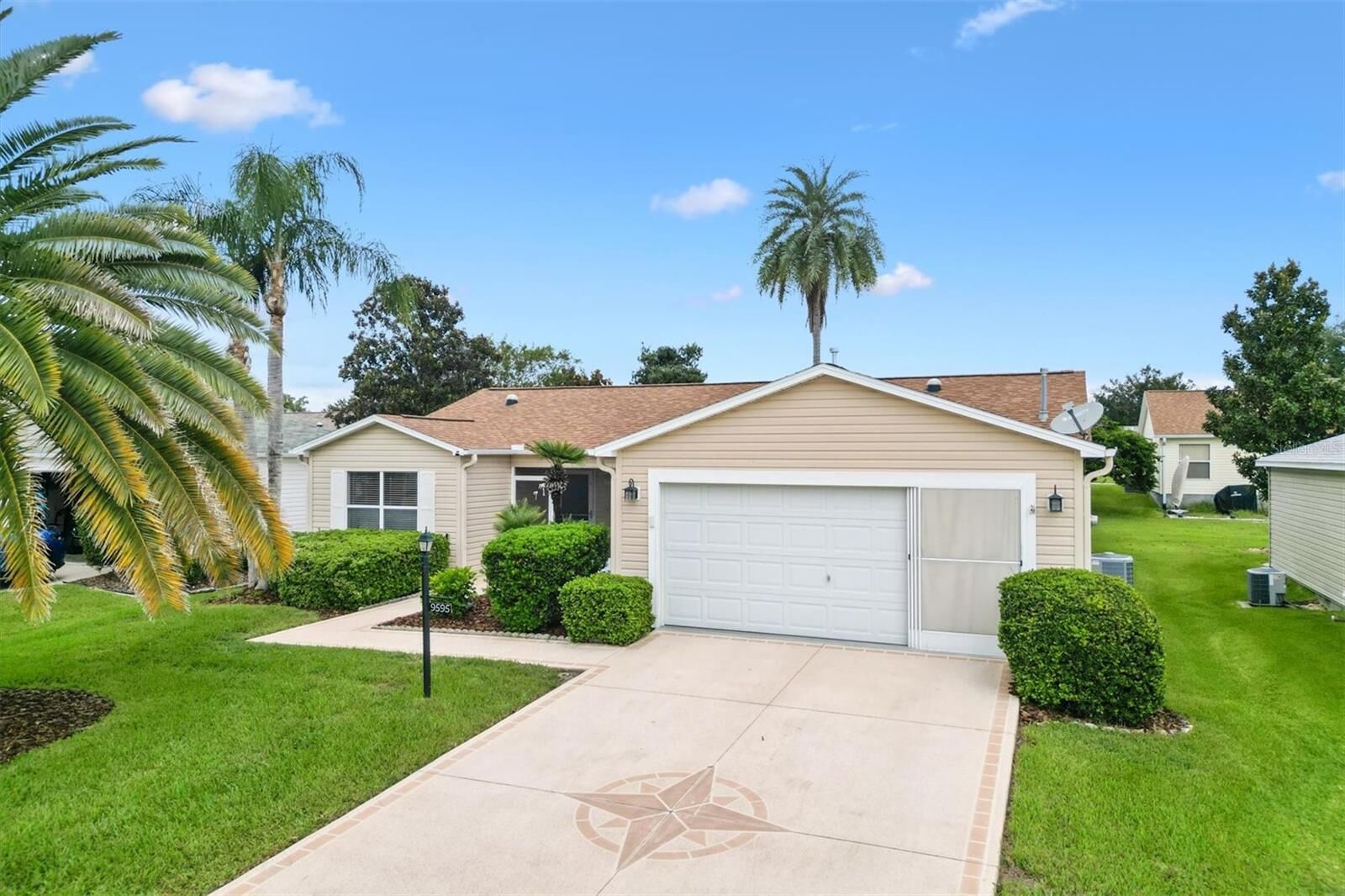 Property Photo: 9595 SE 171st Argyll Street FL 32162
