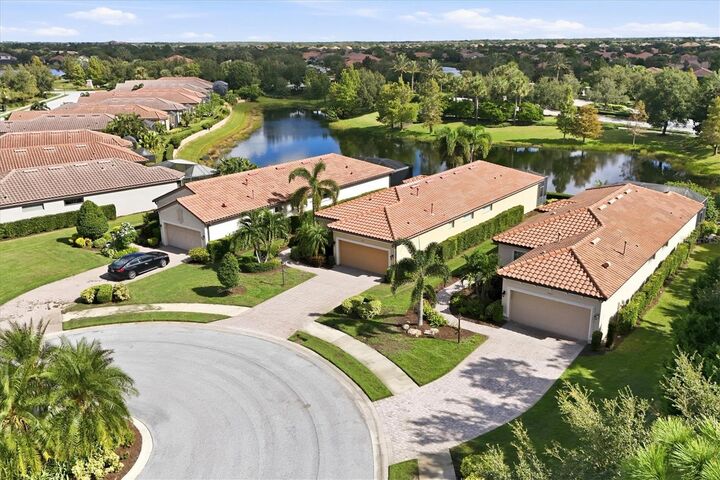 Property Photo:  5367 Vaccaro Court  FL 34211 