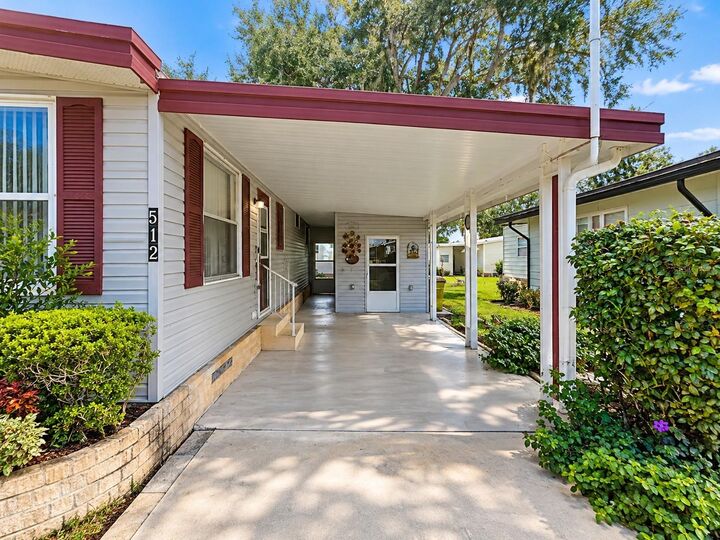 Property Photo: 512 Palo Verde Drive FL 34748