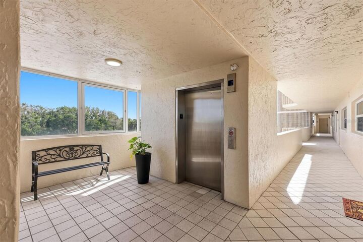 Property Photo:  4325 Gulf Of Mexico Drive 306  FL 34228 