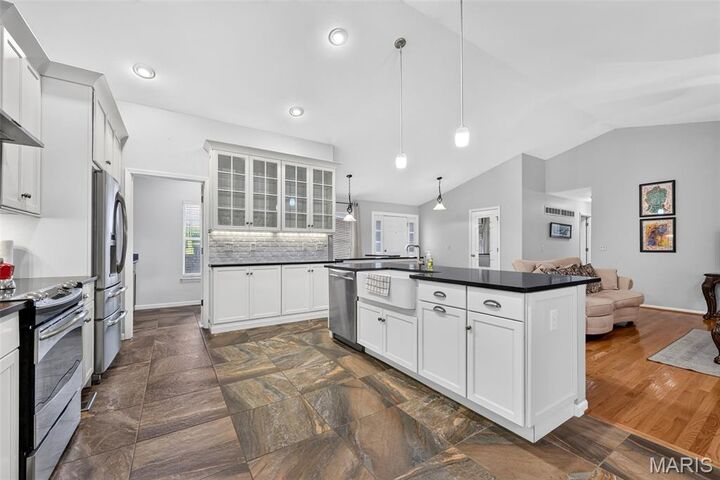 Property Photo: 1092 Johanna Drive MO 63021