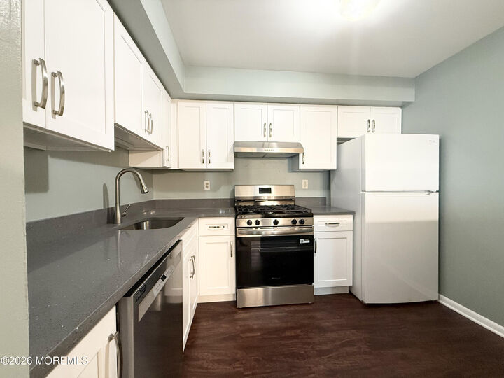 Property Photo:  112 Lowell Court  NJ 08540 