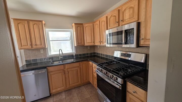 Property Photo:  13 Fairview Lane  NJ 07730 