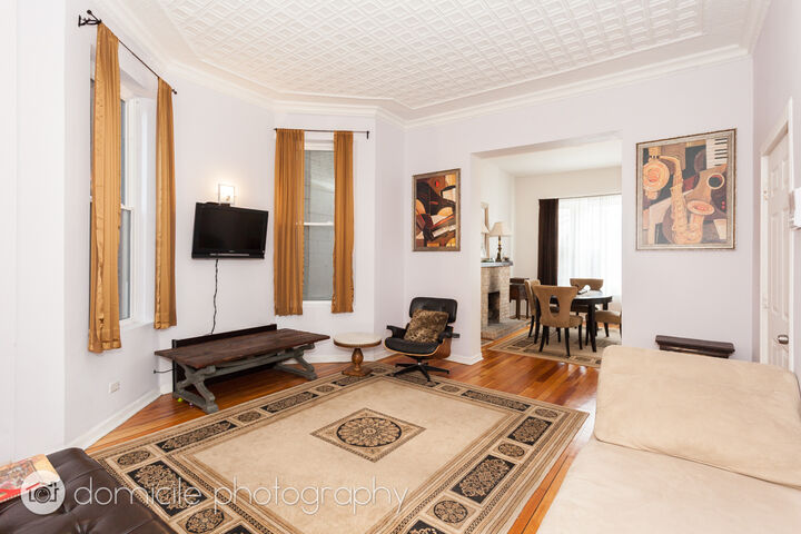 Property Photo:  1635 N Ashland Avenue 2  IL 60622 