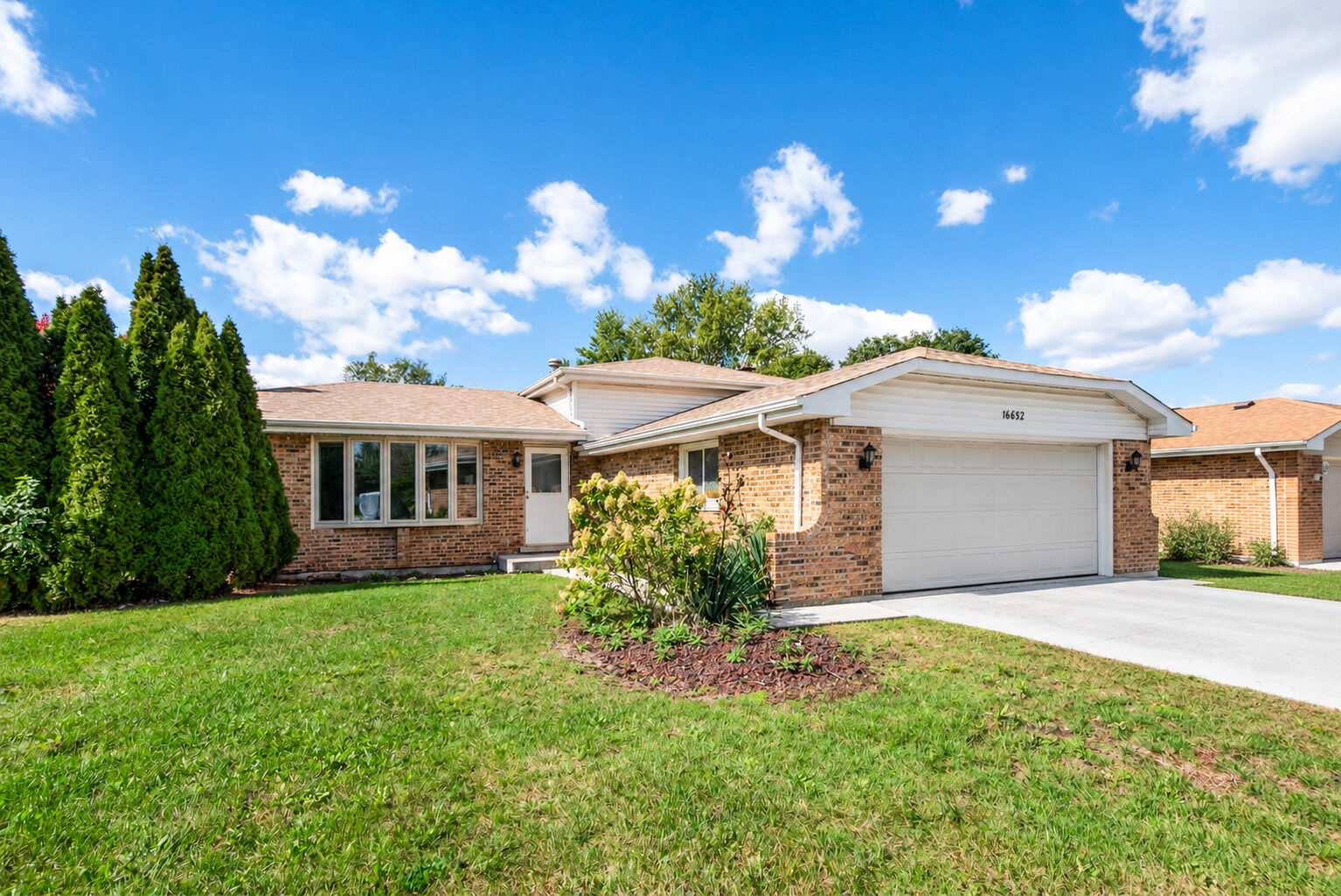 Property Photo:  16632 Leslie Drive  IL 60487 