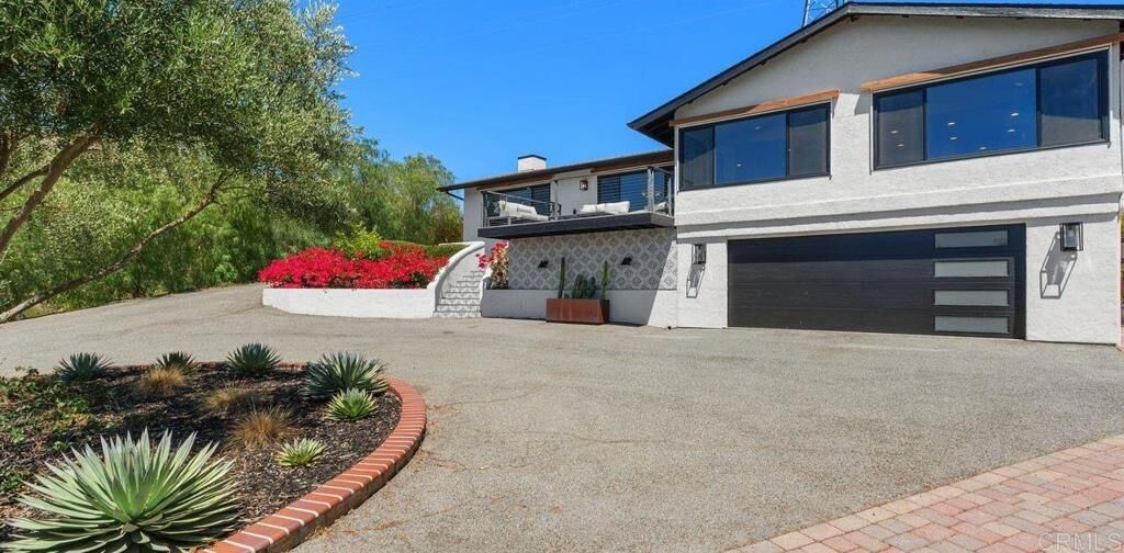 Property Photo:  10483 Couser Way  CA 92082 