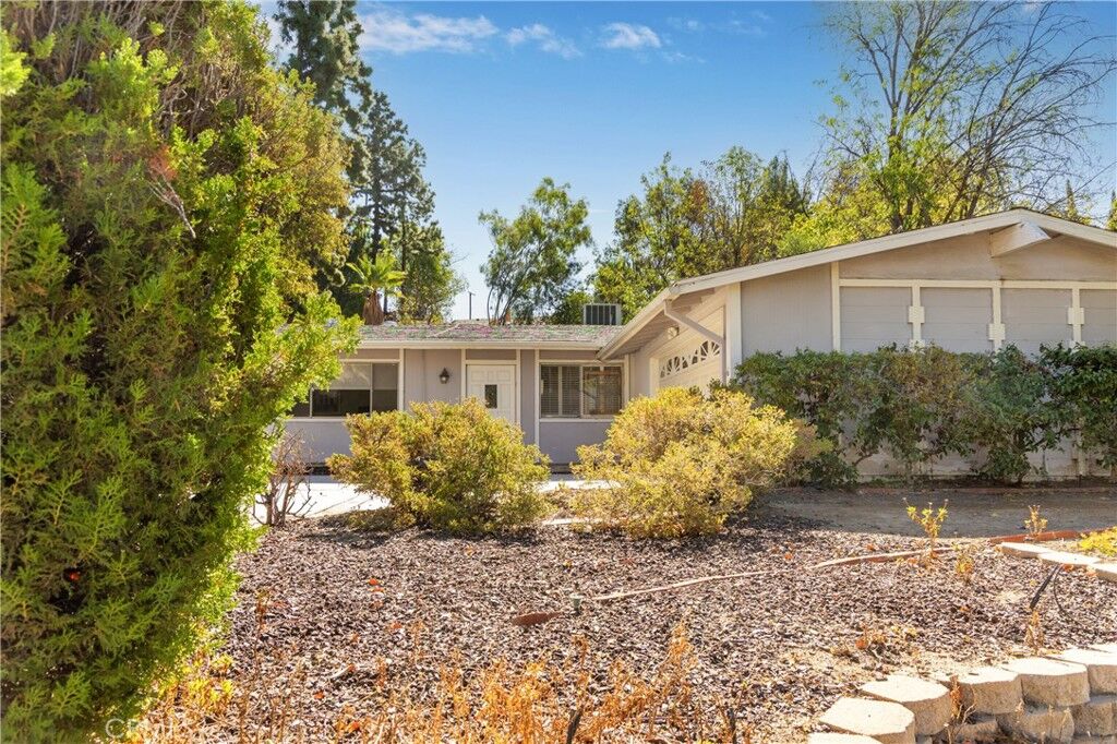 Property Photo:  7055 Middlesbury Ridge Circle  CA 91307 