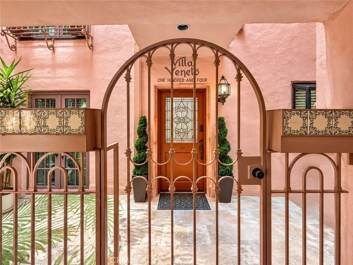 Property Photo:  6220 Pacific Avenue 104  CA 90293 