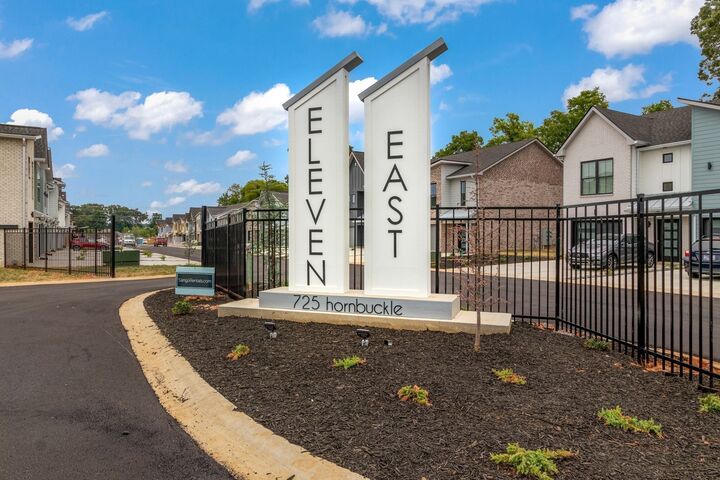 Property Photo: 725 Hornbuckle Rd TN 37043