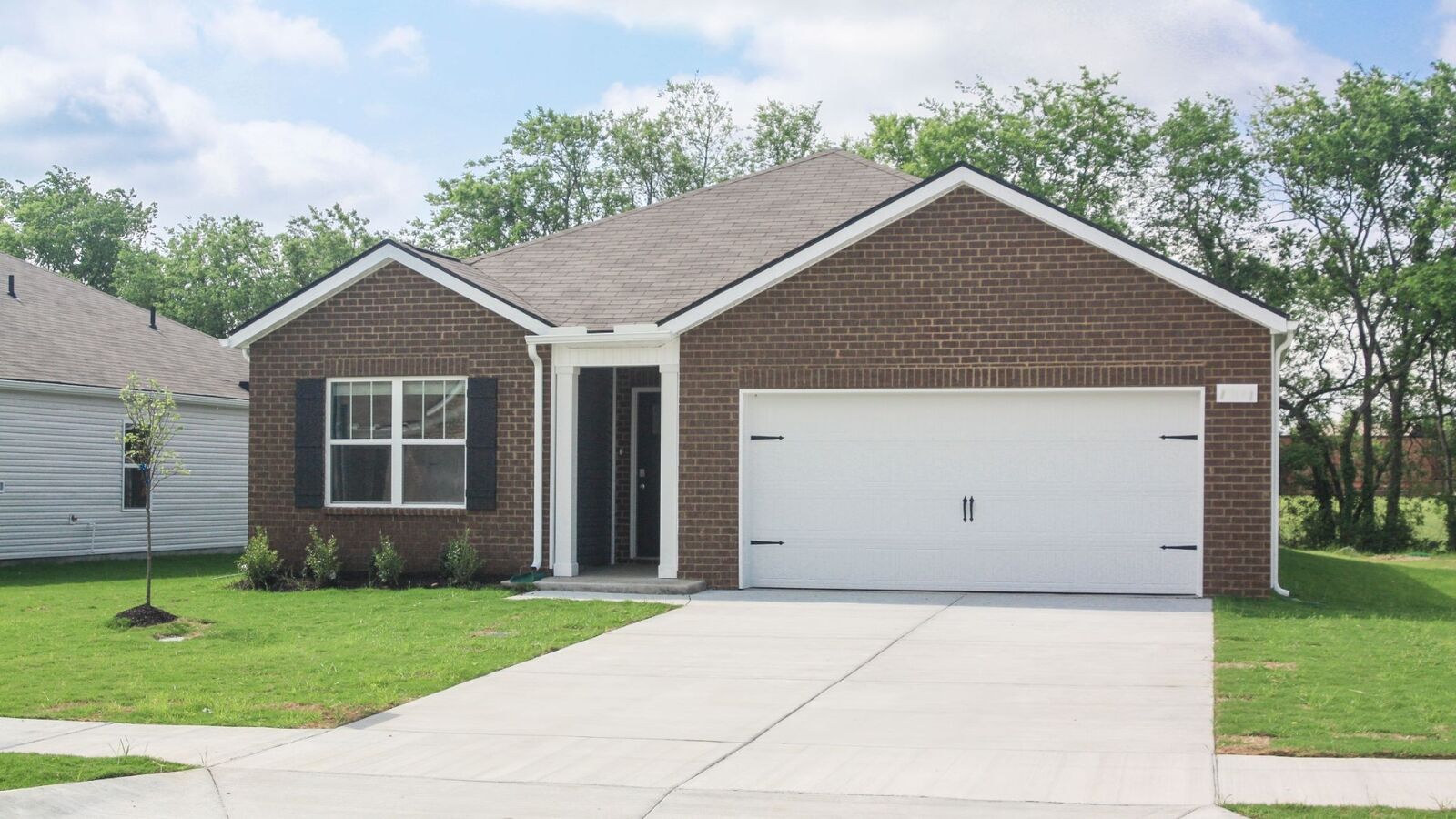 Property Photo: 5018 Strawberry Place TN 37188