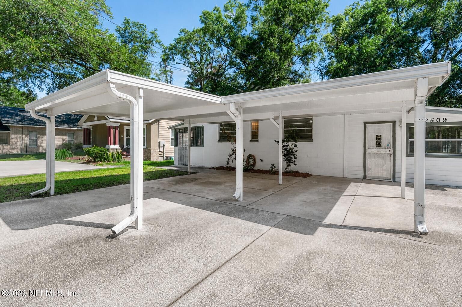 Property Photo:  2509 Wylene Street  FL 32209 