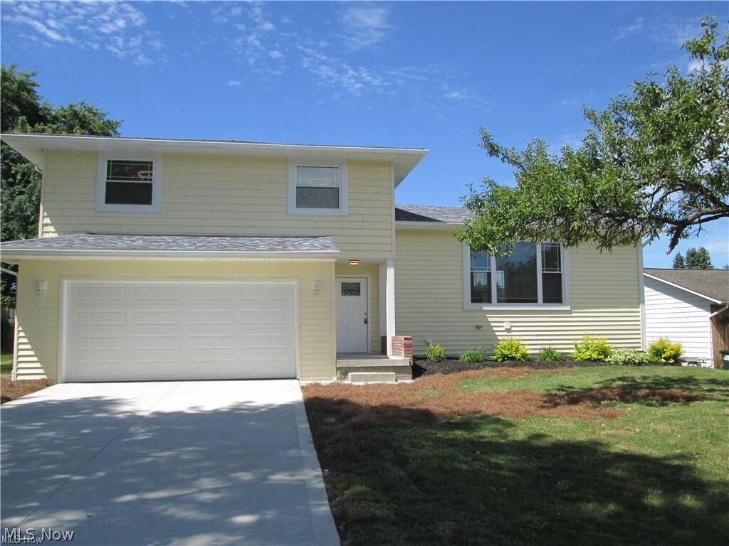 Property Photo:  2887 Nancy Circle  OH 44212 