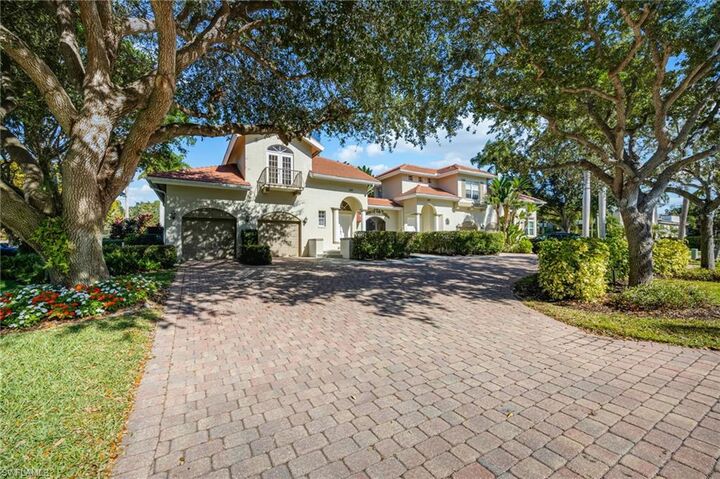 Property Photo:  611 10th Ave S B2  FL 34102 