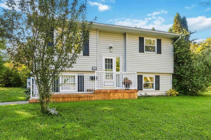 Property Photo:  887 Richard Street  NS B4N 2Z2 